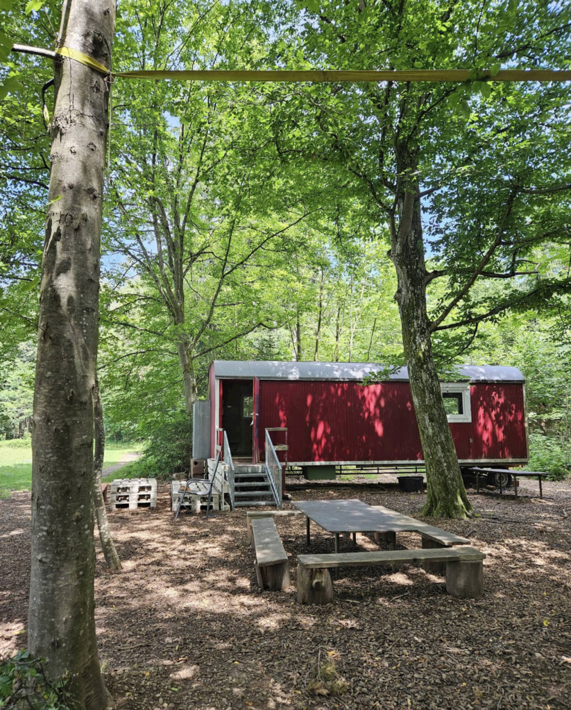 Roter Bauwagen